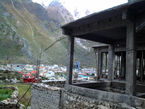 Badrinath Ashram Construction 2 (click image to enlarge)