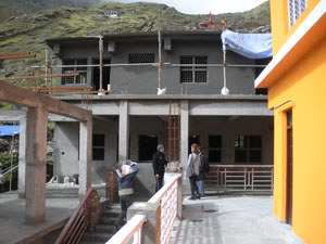 Badrinath Ashram construction October 5, 2016 - 4 (click image to enlarge)